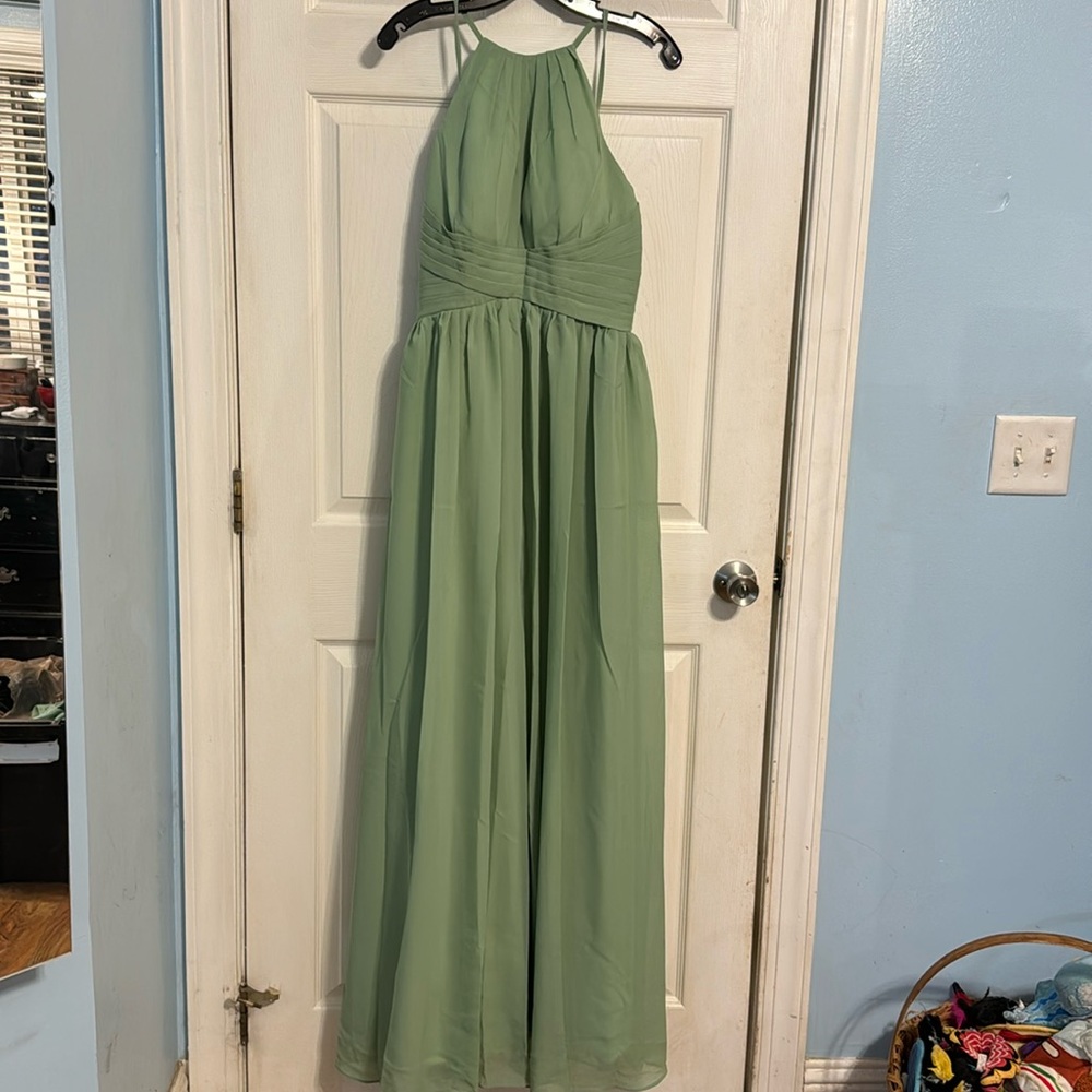 Elegant Halter Wedding Dress in Soft Green